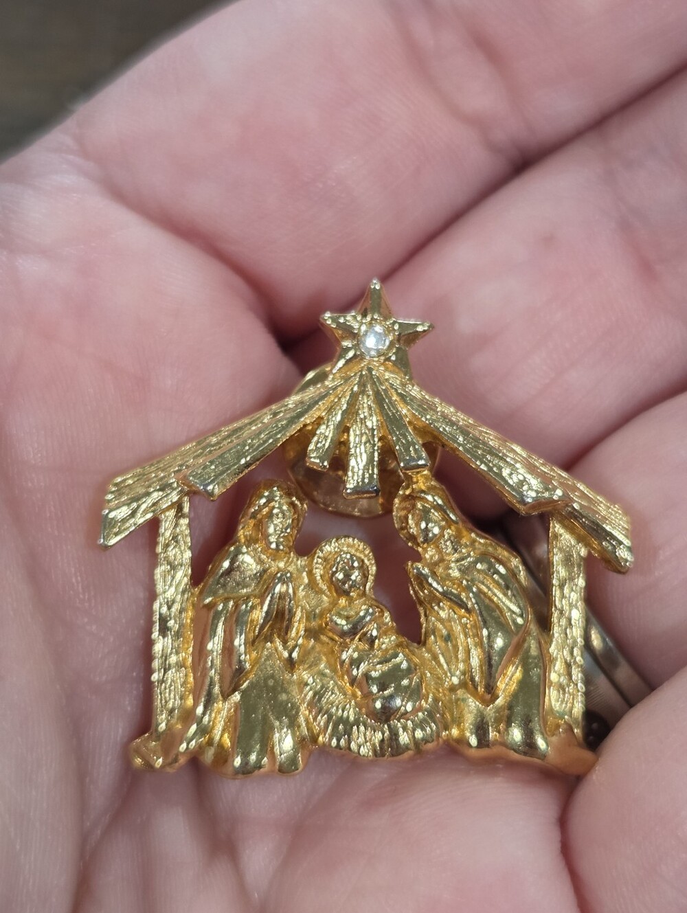 Nativity Vintage Brooch